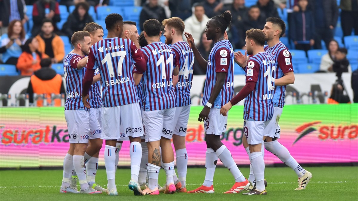 7 golün çıktığı maçta Trabzonspor, Alanyaspor'u yendi