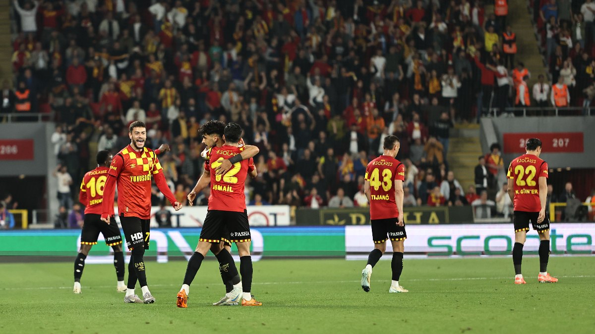 Göztepe, Başakşehir'e 4 attı