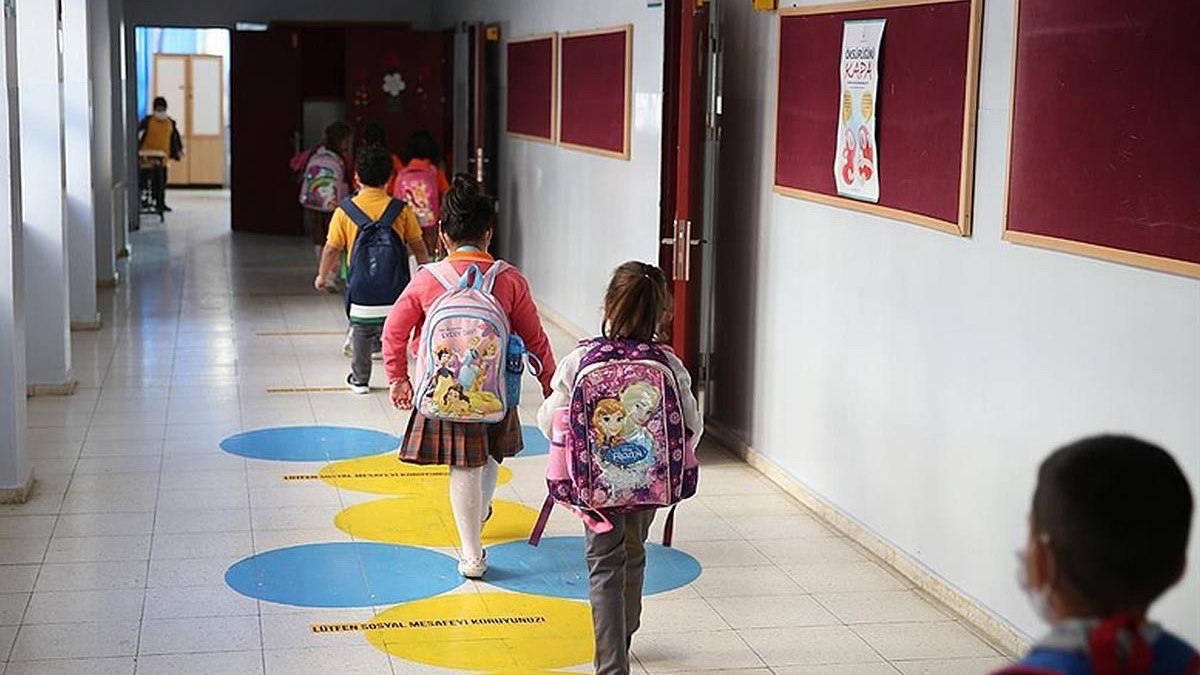 Öğrencilere bir tatil müjdesi daha: 3 gün boyunca okular kapalı olacak