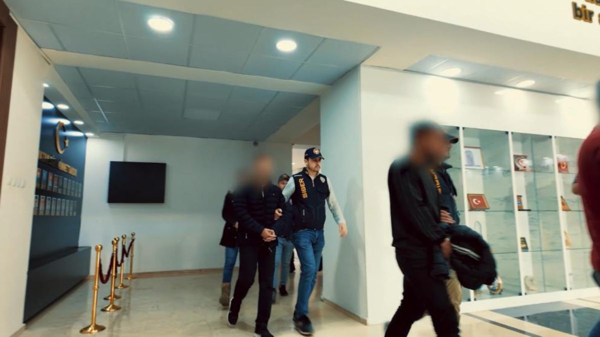 Iğdır merkezli 12 ilde yasa dışı bahis operasyonu: 23 gözaltı