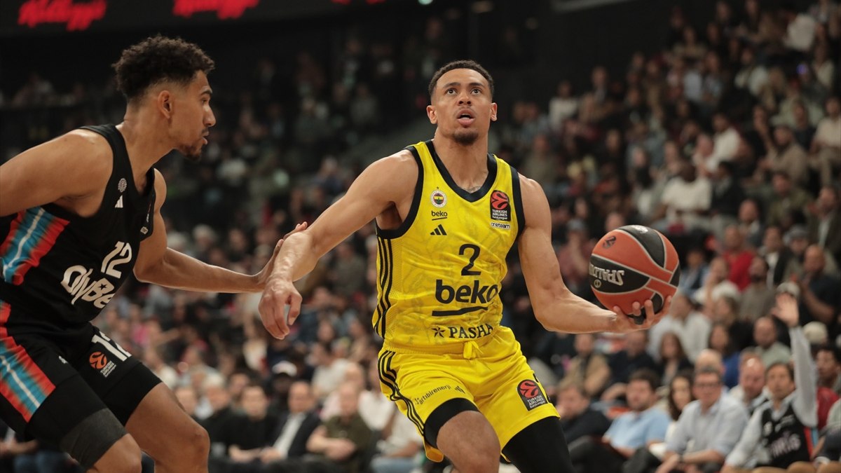 Fenerbahçe, Paris Basketbol'u yenerek Final Four'a kaldı