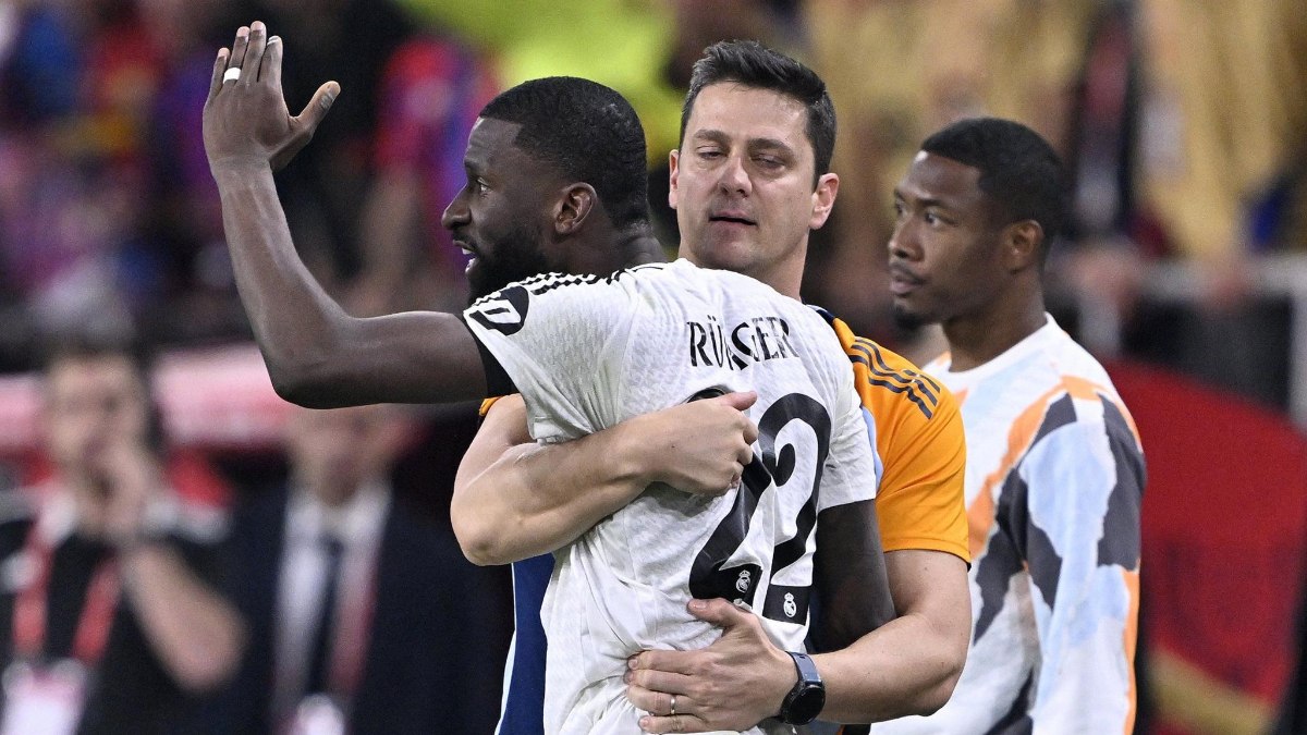 Real Madrid oyuncusu Rudiger'e