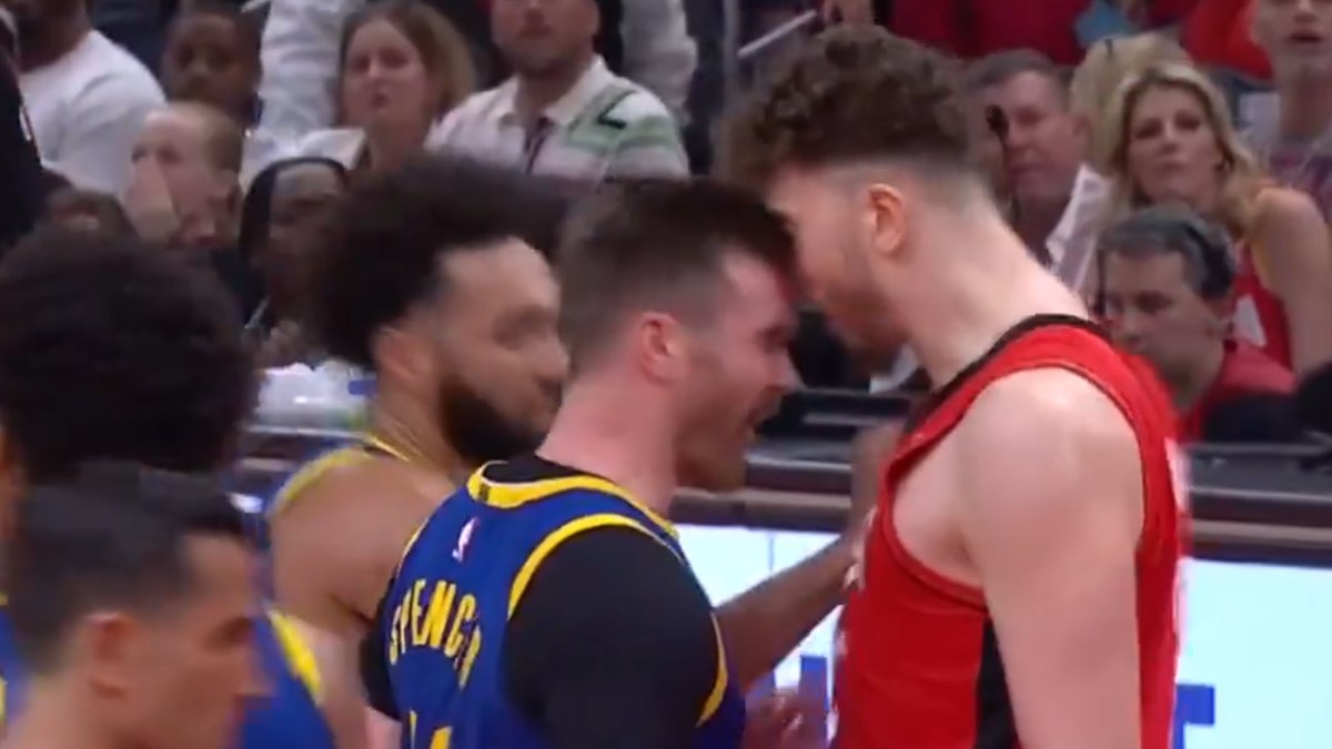 NBA'de saha karıştı! Alperen Şengün'e kafa atıldı
