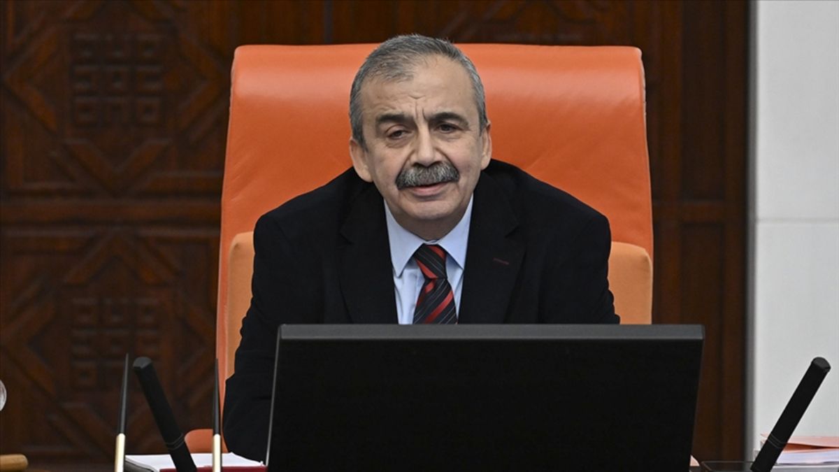 Siyasilerden Sırrı Süreyya Önder için taziye mesajı