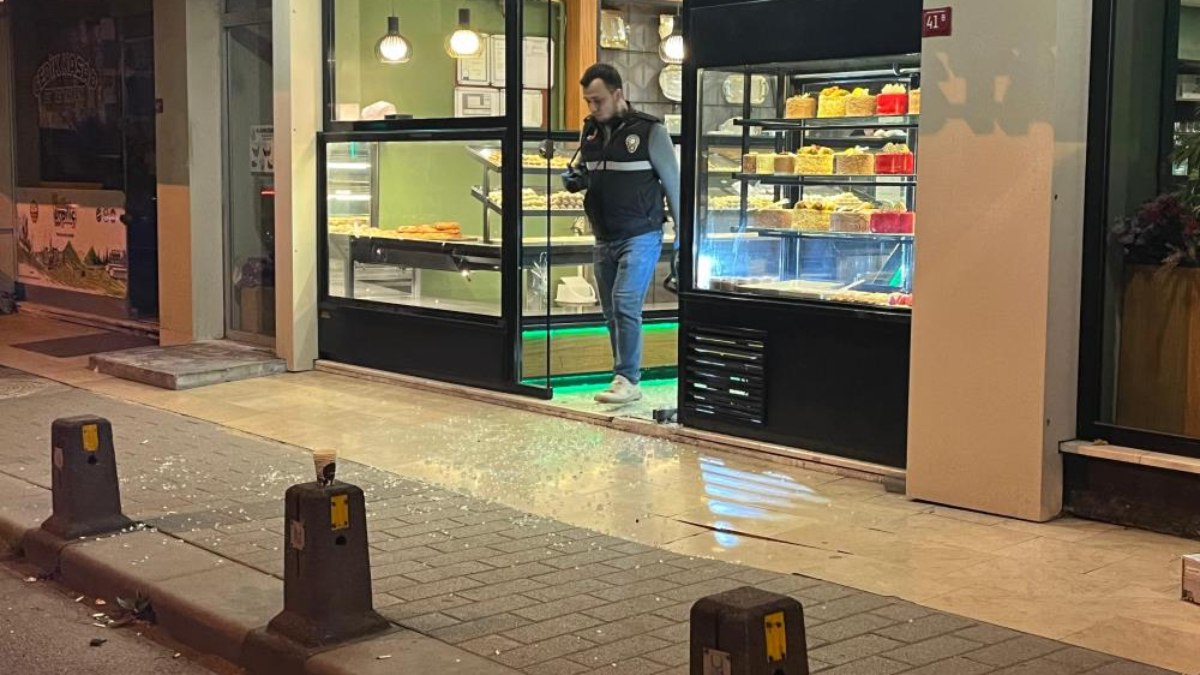 İstanbul Gaziosmanpaşa'da silahlı saldırıda 1 kişi yaralandı