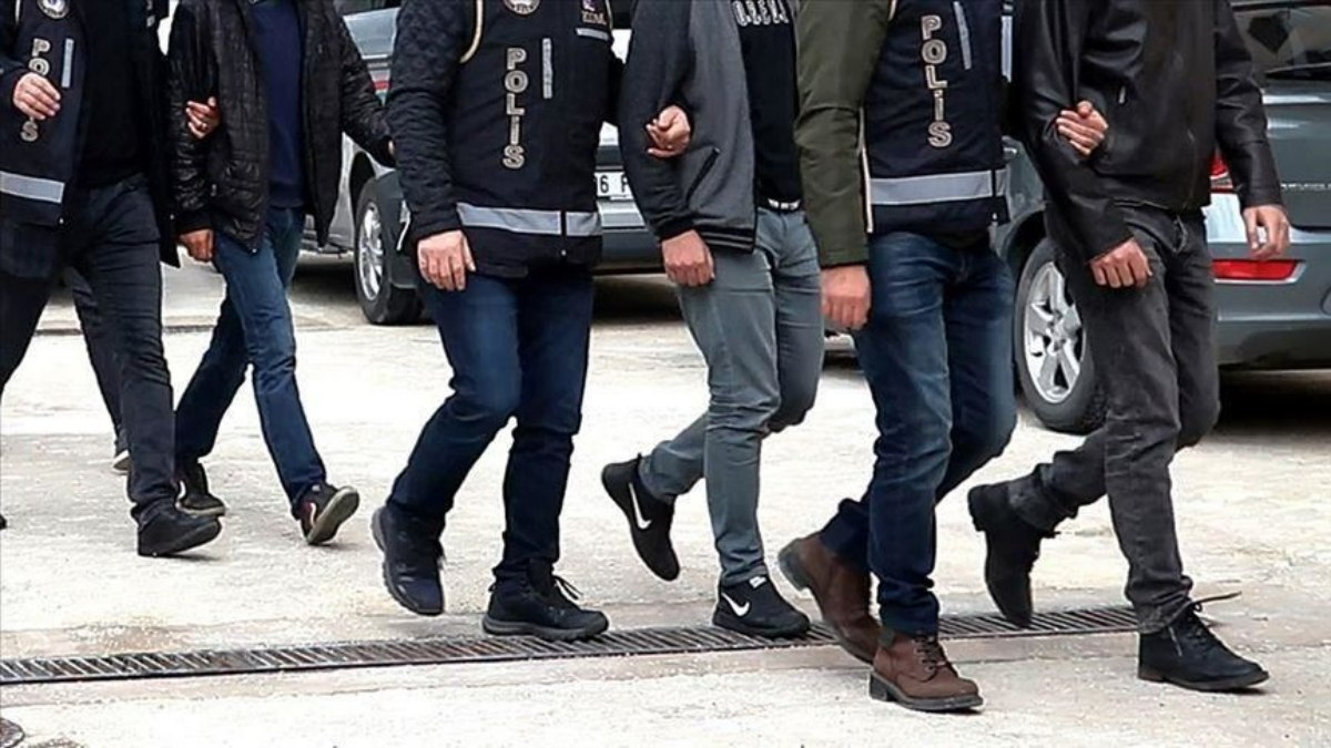 Ankara'da FETÖ operasyonu: 33 gözaltı