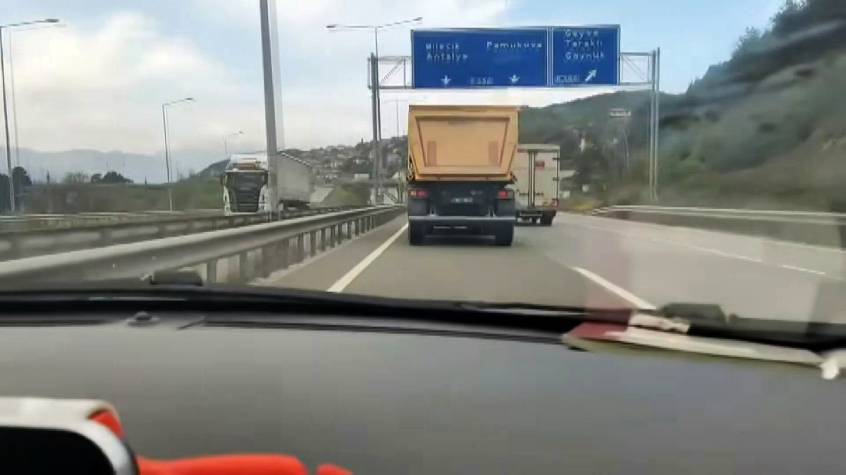 Sakarya'da 139 kilometre hızla giden kamyona 12 bin lira ceza
