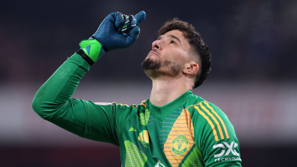 West Ham United'ın Altay Bayındır paylaşımı