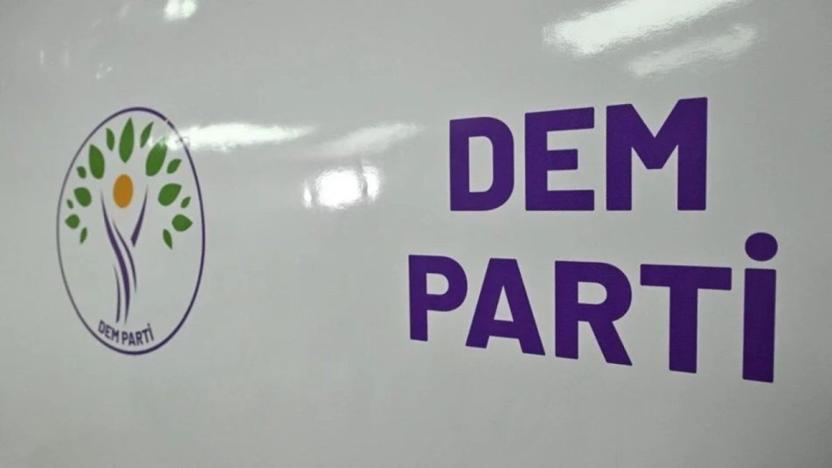 DEM Parti sahaya iniyor 