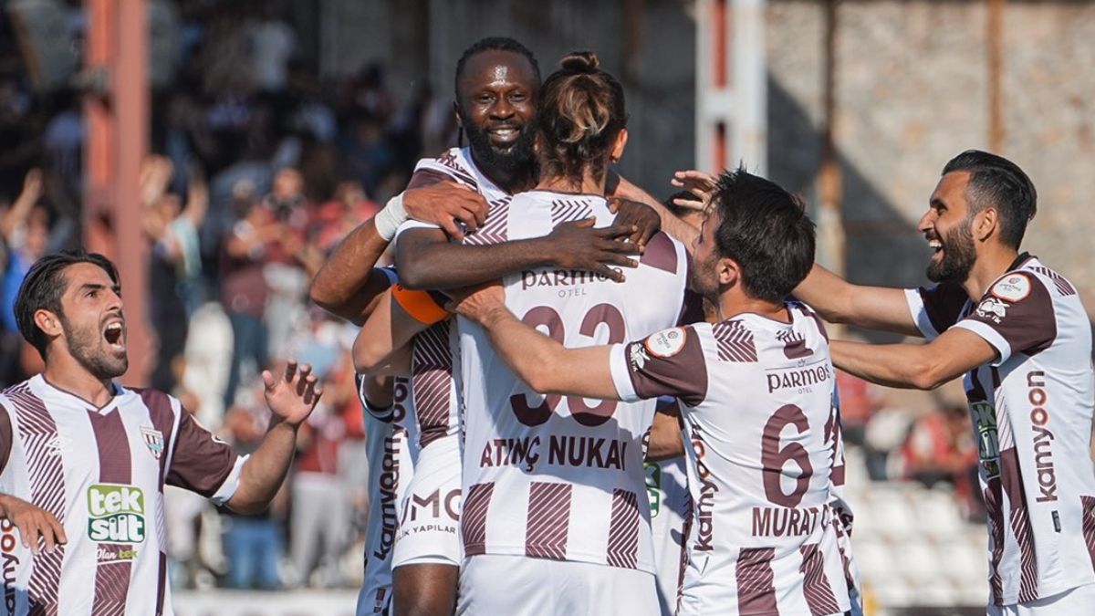 Bandırmaspor, Erzurumspor FK'yı iki golle geçti