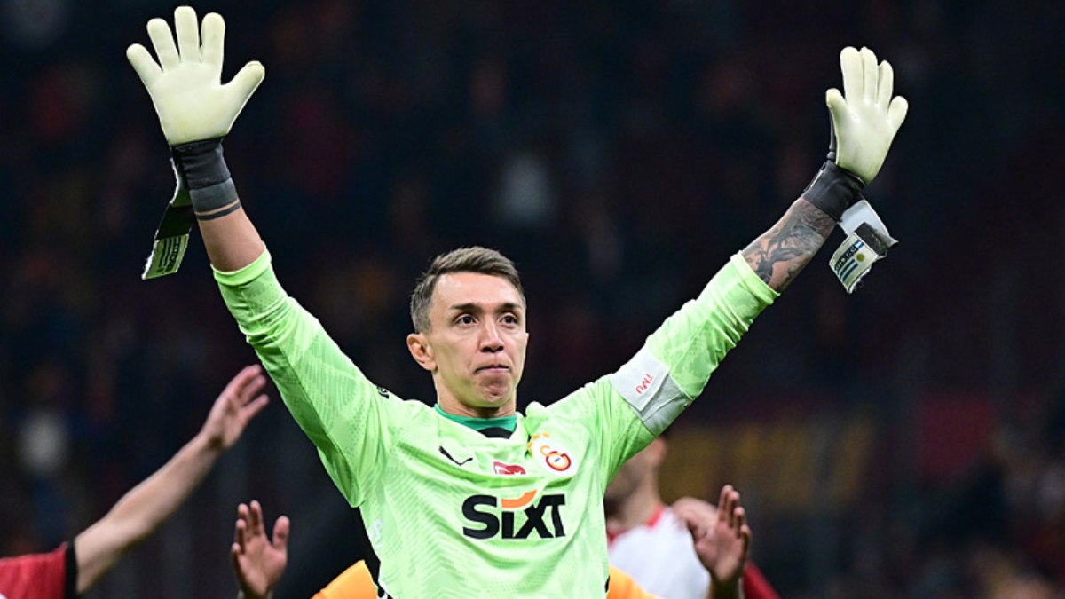 Galatasaray'ın üçüncü golü Fernando Muslera'dan geldi
