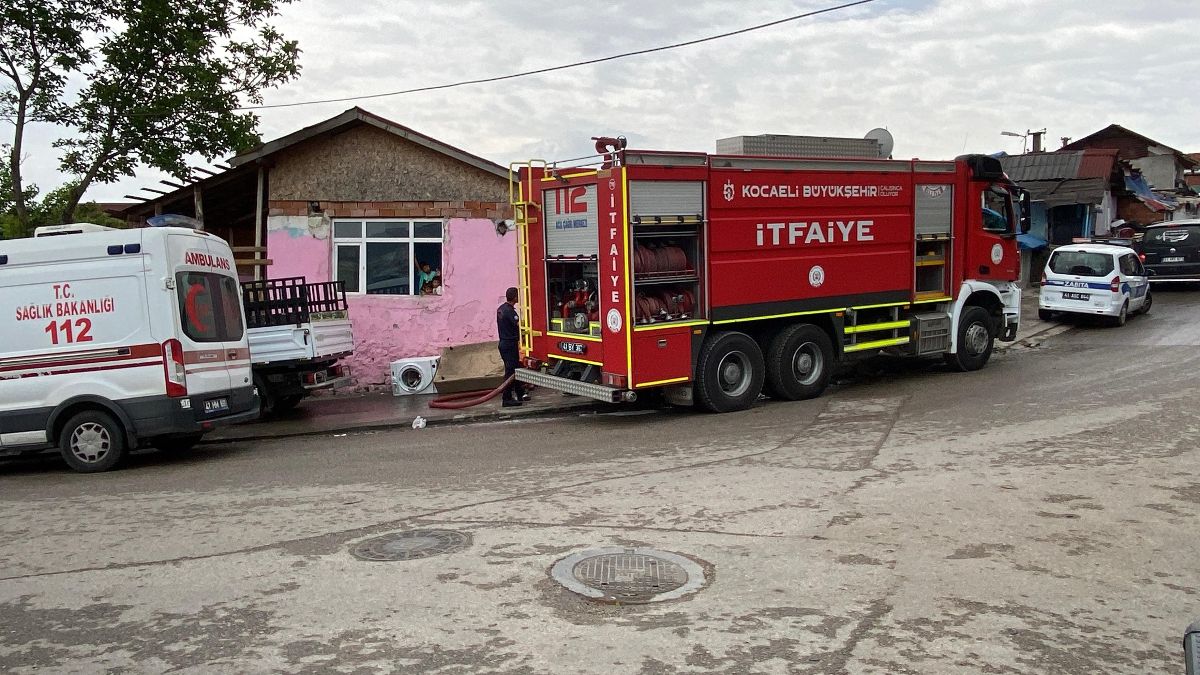 Kocaeli'de ev yangını korkuttu