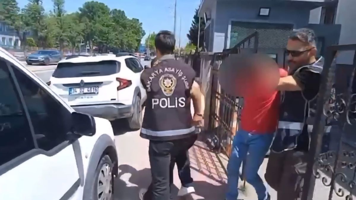 Sakarya'de bir evden 280 bin liralık ziynet eşyası çalındı: 1 tutuklama
