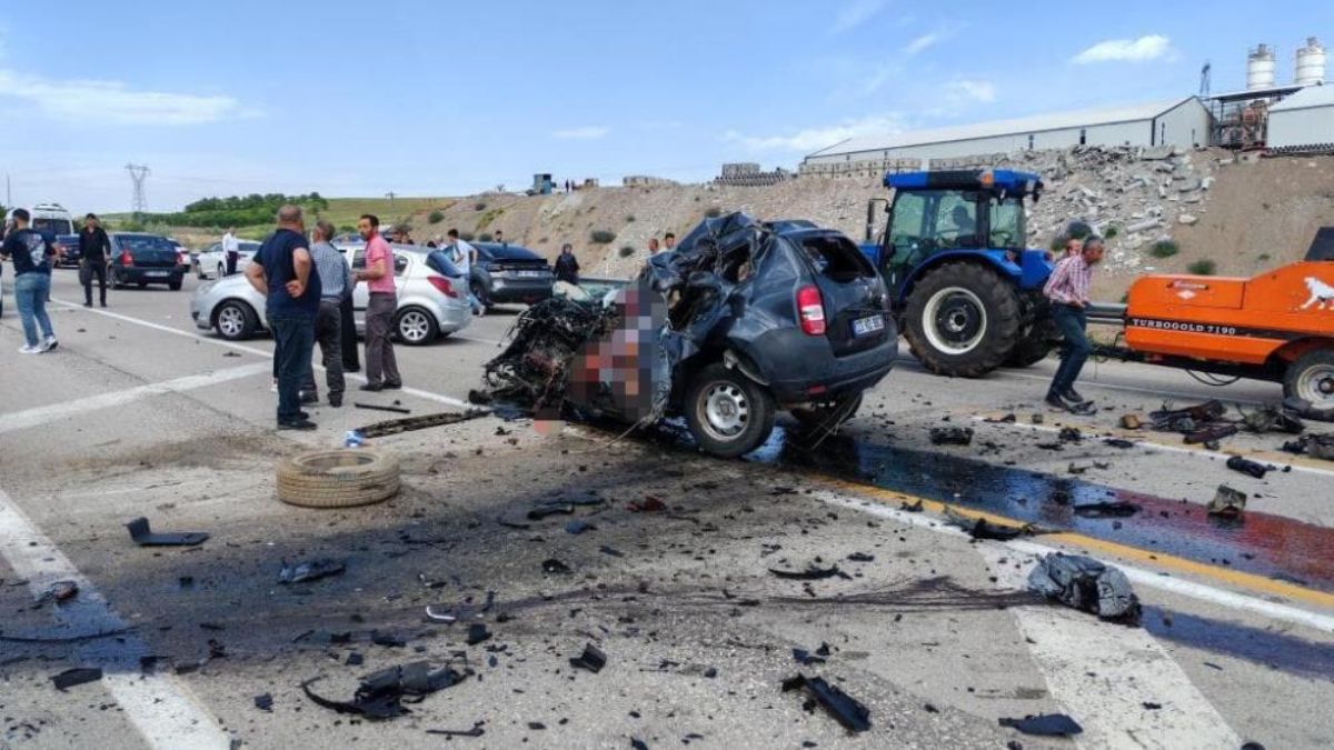 Elazığ'da tır ile otomobil çarpıştı: 1 ölü 2 yaralı