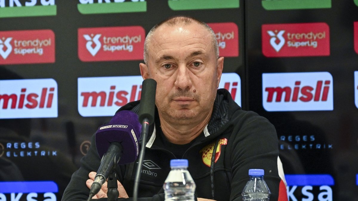 Stanimir Stoilov: Talihsiz sakatlıklar olmasa Avrupa hedefimize ulaşacaktık