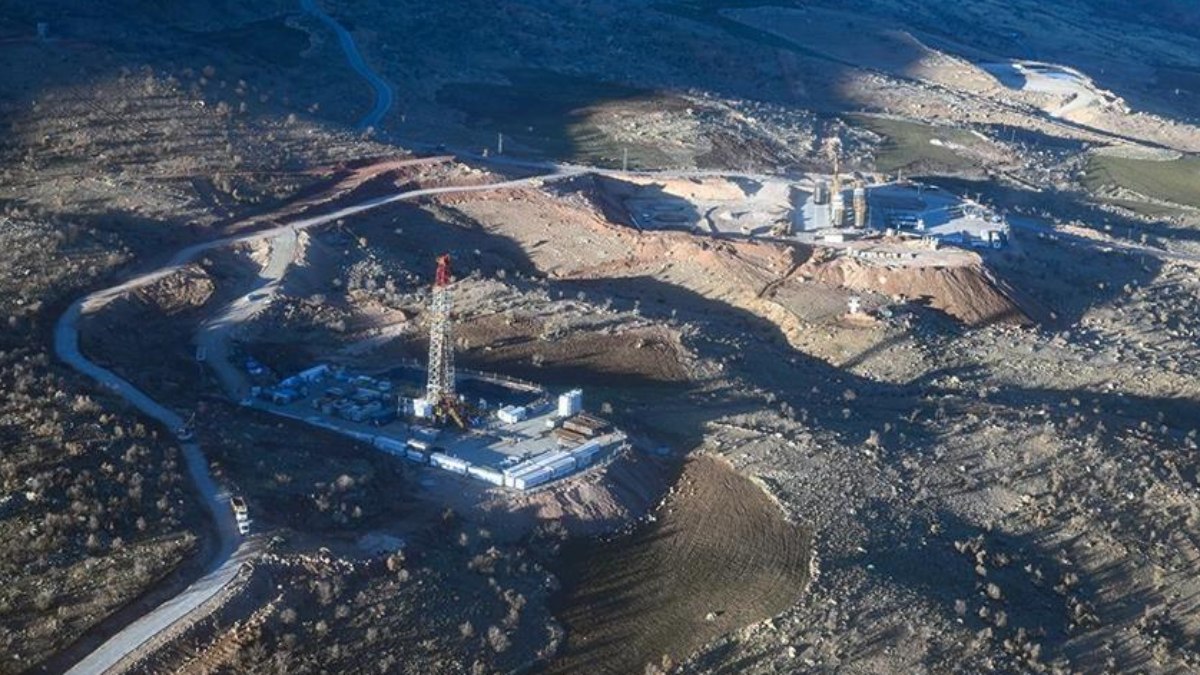 Enerji Bakanı duyurdu: Gabar'daki petrol üretiminden her yıl 2 milyar dolar  para geliyor