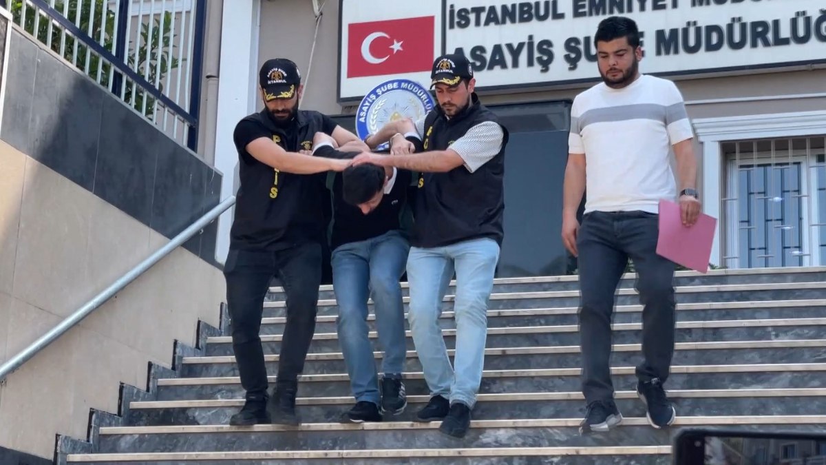 İstanbul'da haraç için restoranı kurşunladılar