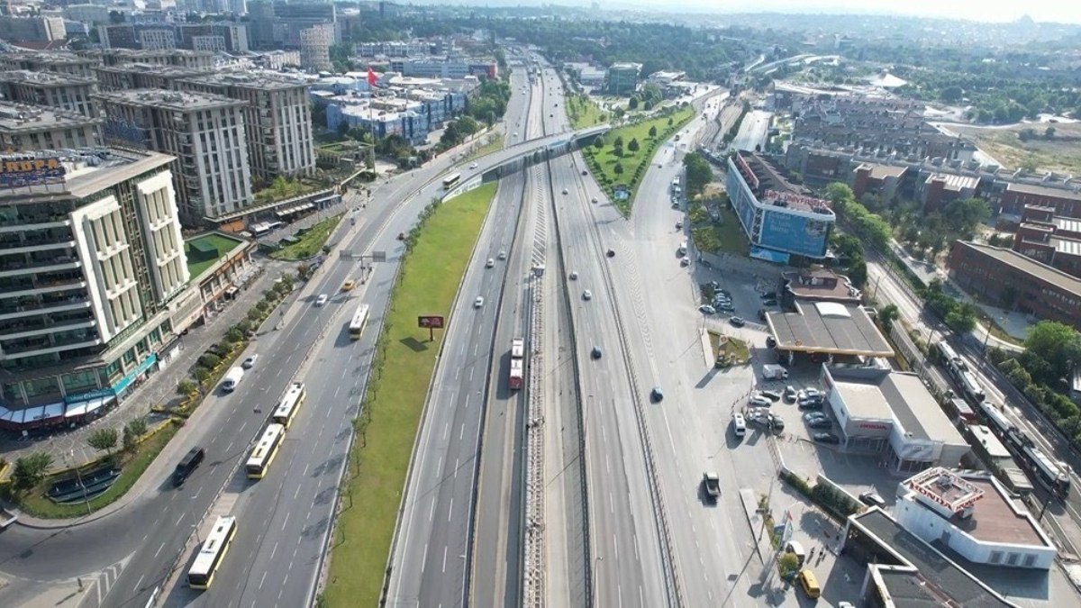 İstanbul'da bayramın ikinci gününde yollar boş kaldı