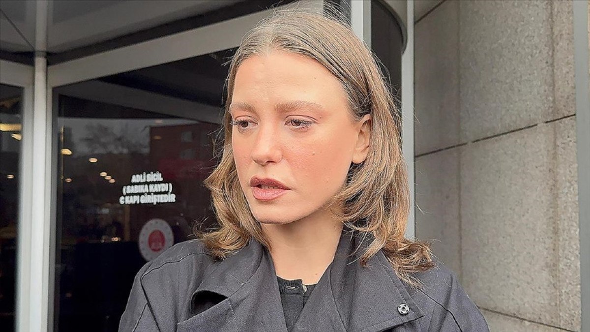 Serenay Sarıkaya 'Ayşe Barım' sessizliğini bozdu