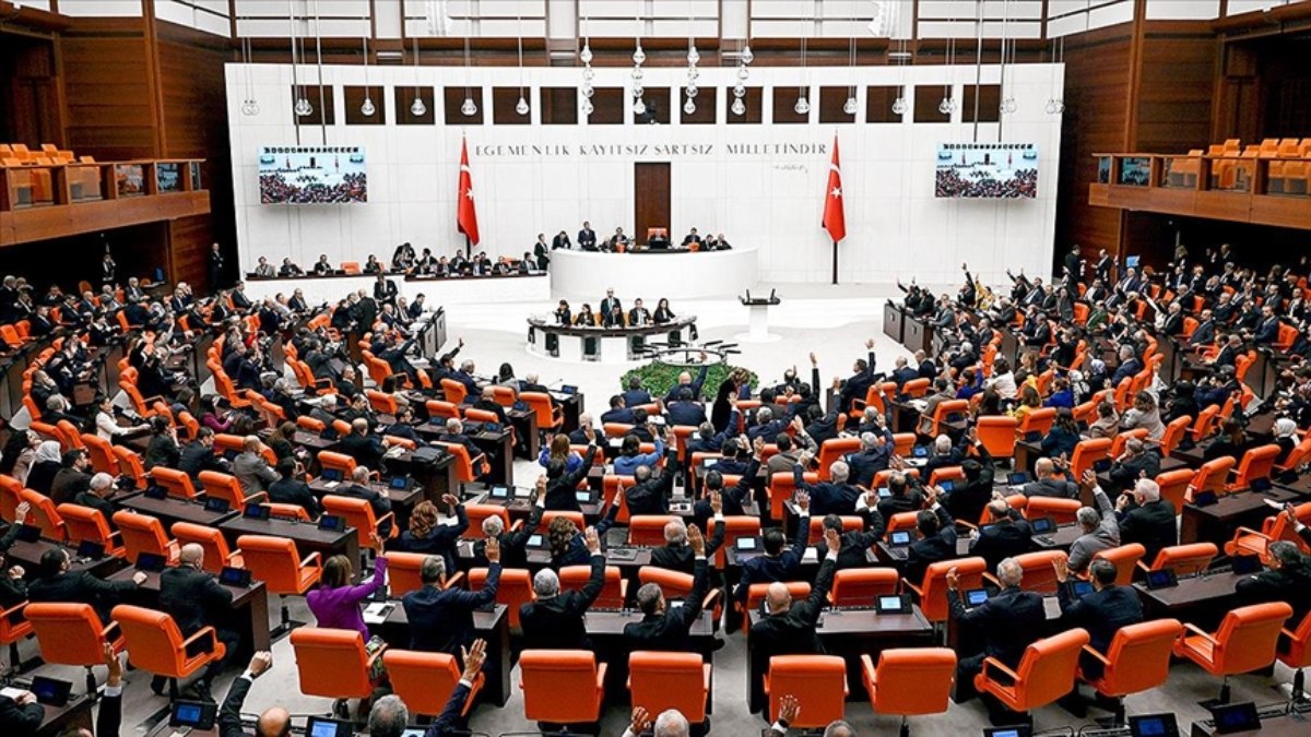 Trafik cezaları artırılacak: Teklif, Genel Kurul'da görüşülecek