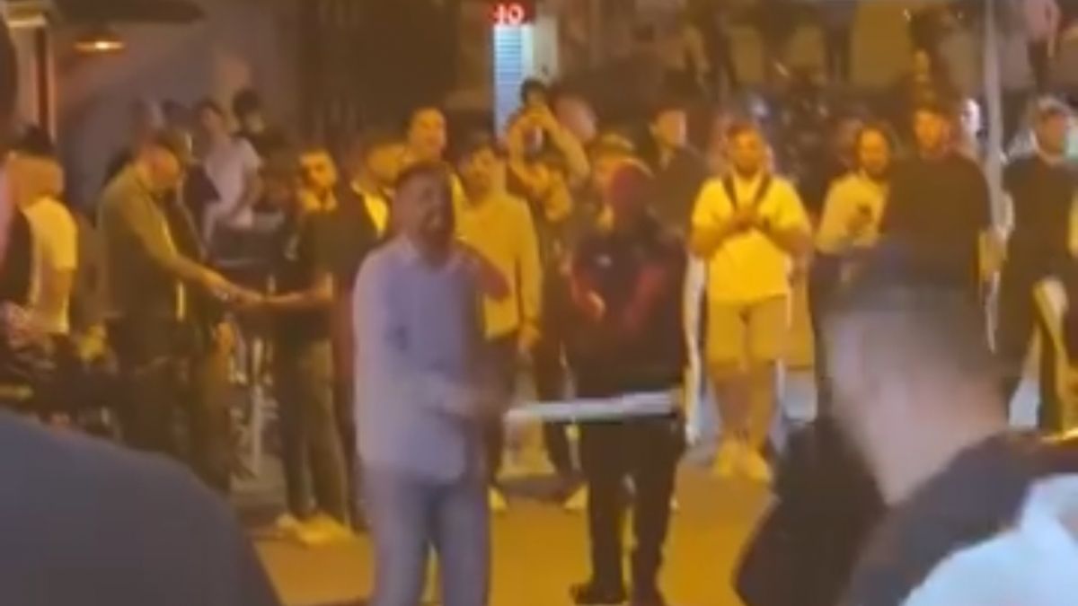 İstanbul'da 'Mekanda eşime baktılar' diyerek döner bıçağıyla etrafa saldırdı