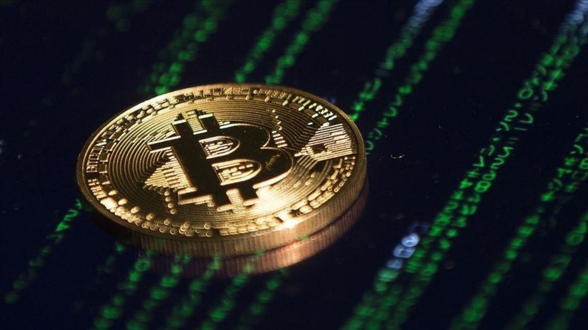 Bitcoin 110 bin doları test etti