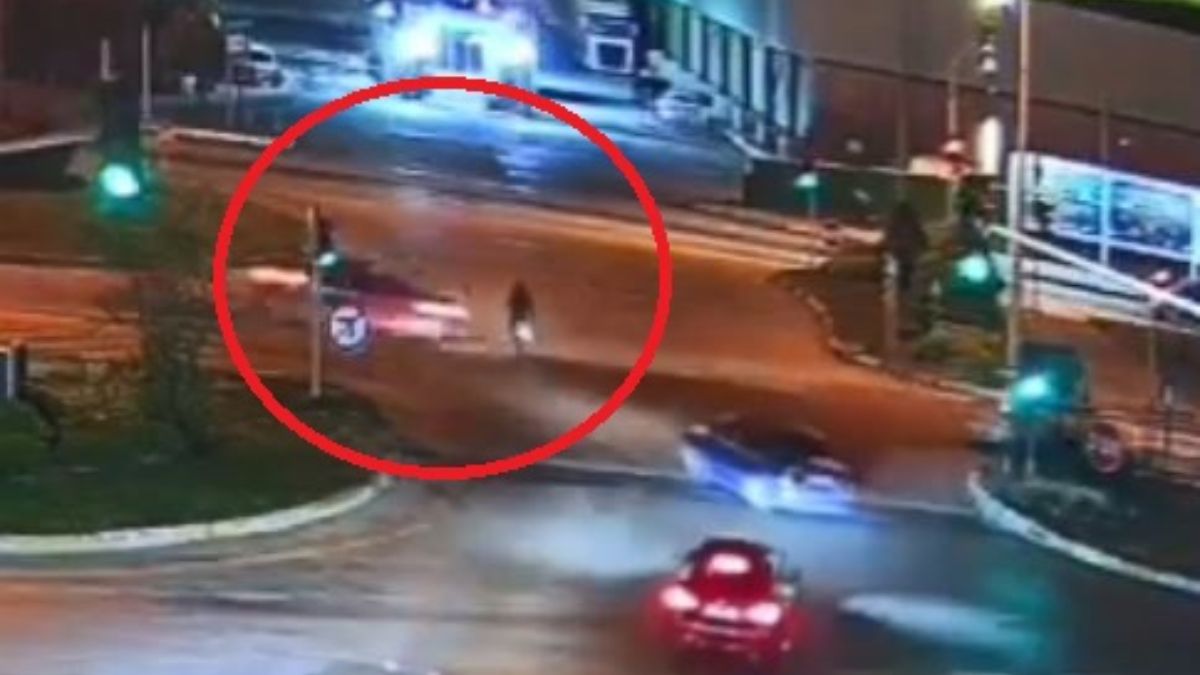 Giresun'da ışık ihlalı yapan otomobil sürücüsü, motosikletliye çarptı
