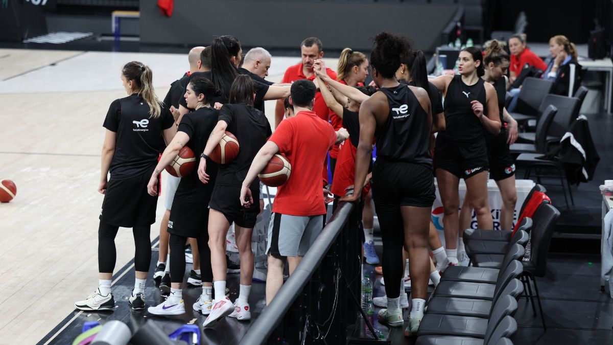 A Milli Kadın Basketbol Takımı, İstanbul'daki hazırlıklarını noktaladı