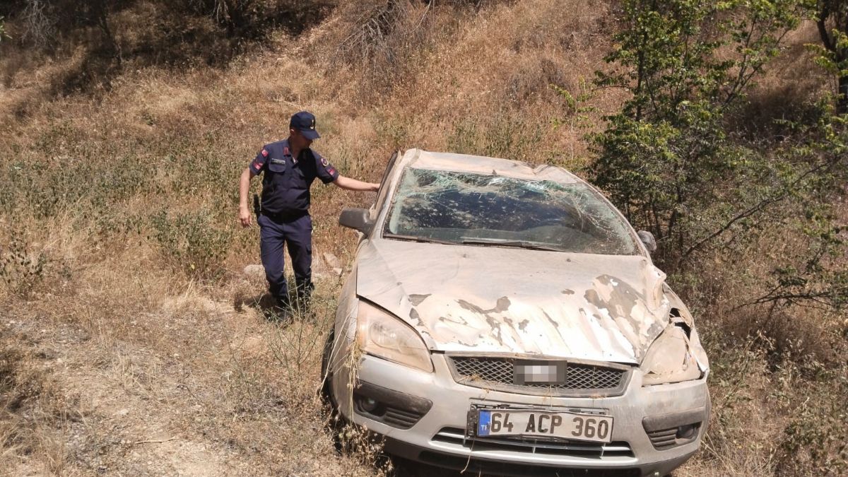 Denizli’de uyuklayan sürücünün aracı şarampole uçtu