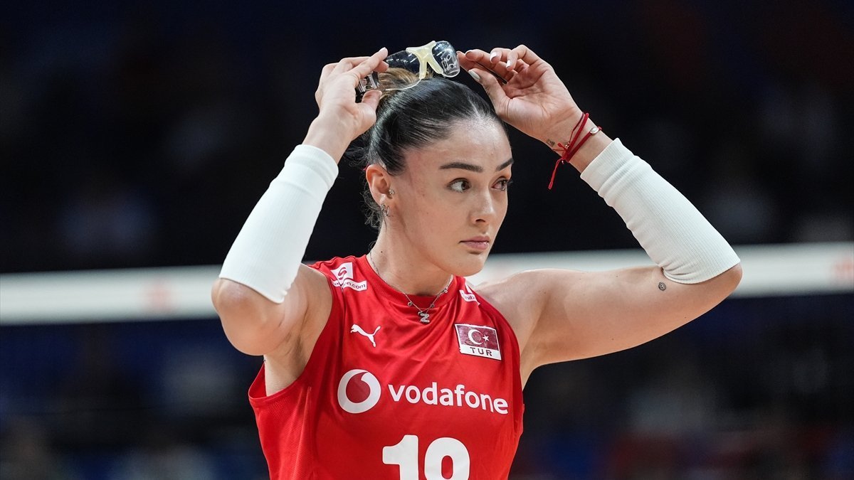 Zehra Güneş'in maç sırasında gözlük takmasının sebebi belli oldu