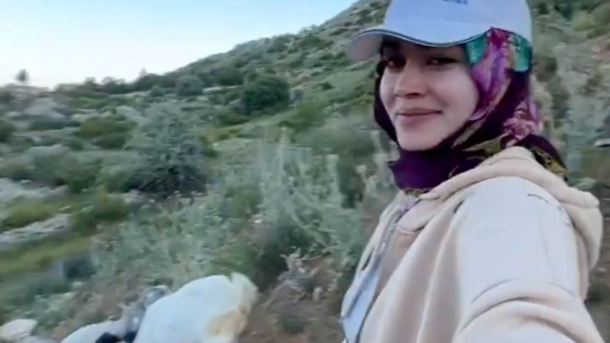 KPSS'ye girip atanamayınca köye yerleşip çoban oldu