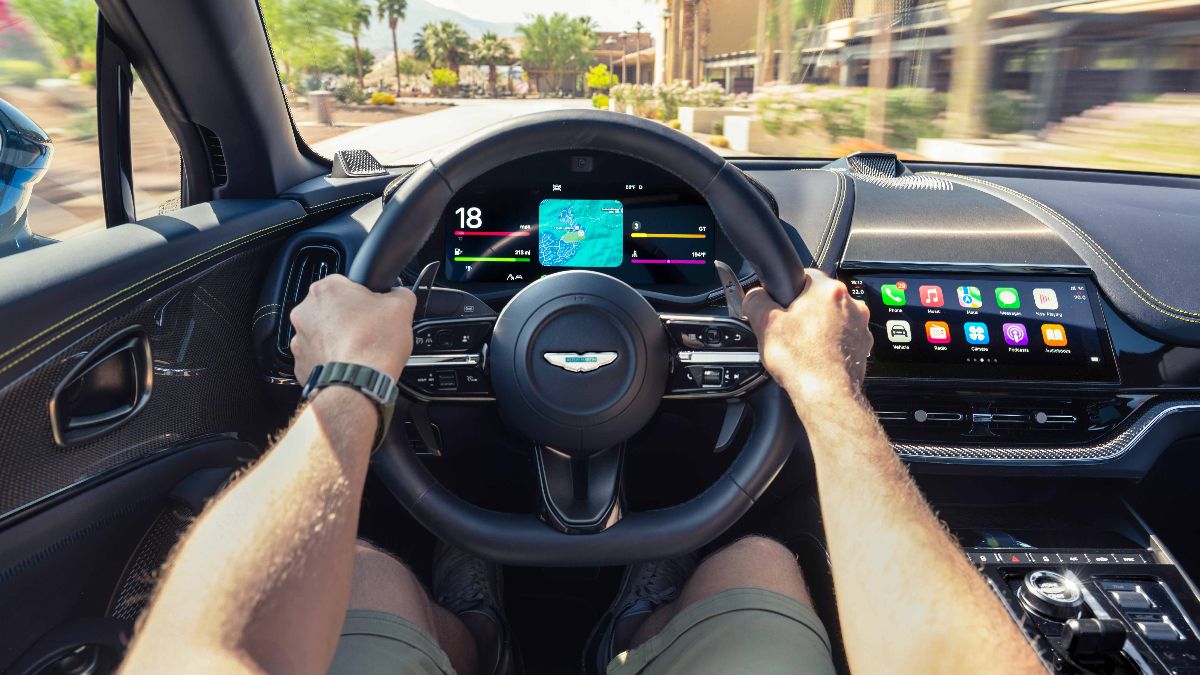 Avrupa'daki otomobil üreticileri Apple Car Play Ultra'yı kullanmak istemiyor