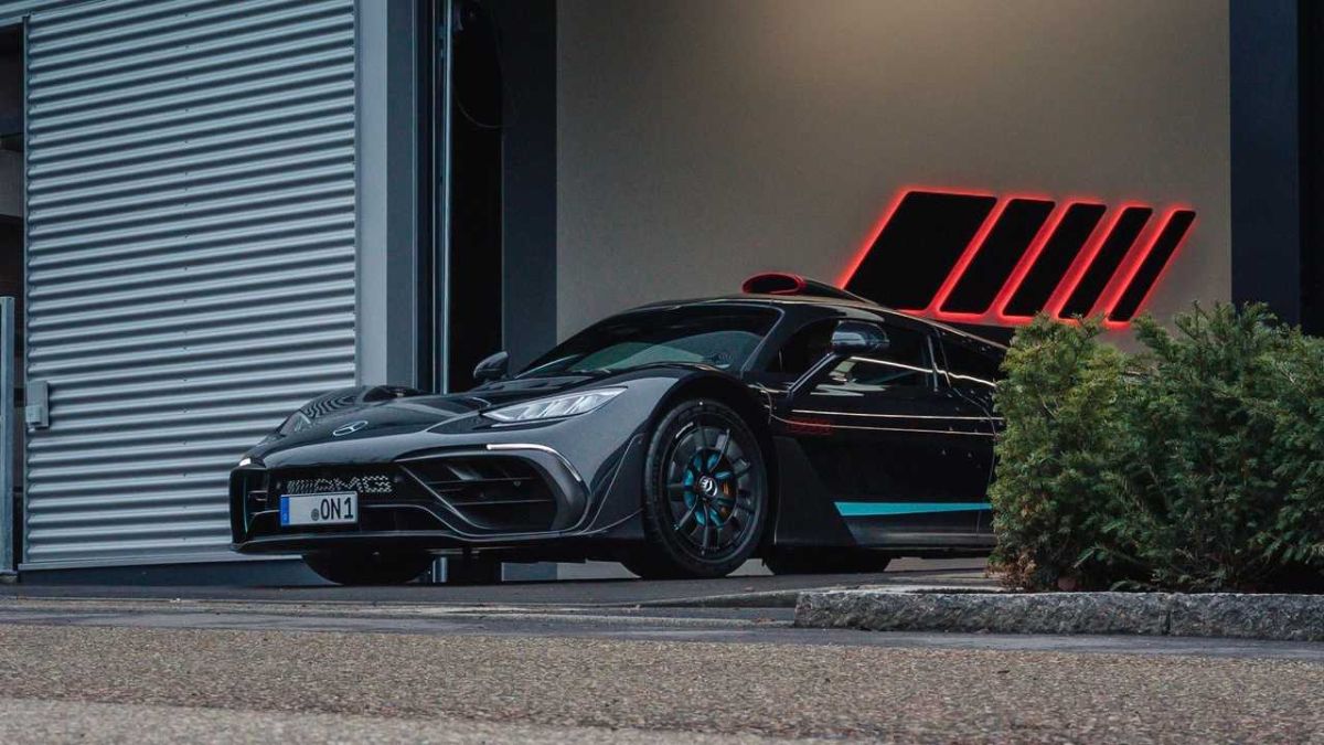 Yangın riski var: Mercedes, AMG-One modellerini geri çağırıyor