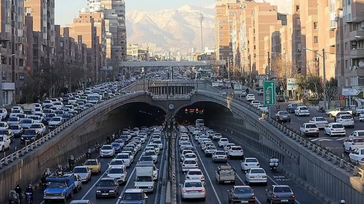 Ateşkes sonrası Tahran’a dönüşler nedeniyle yoğun trafik oluştu