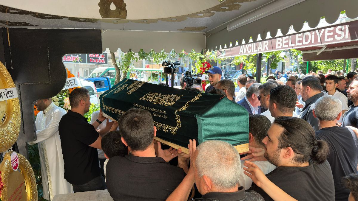 Serdar Topraktepe'nin ağabeyi Ayhan Topraktepe son yolculuğuna uğurlandı