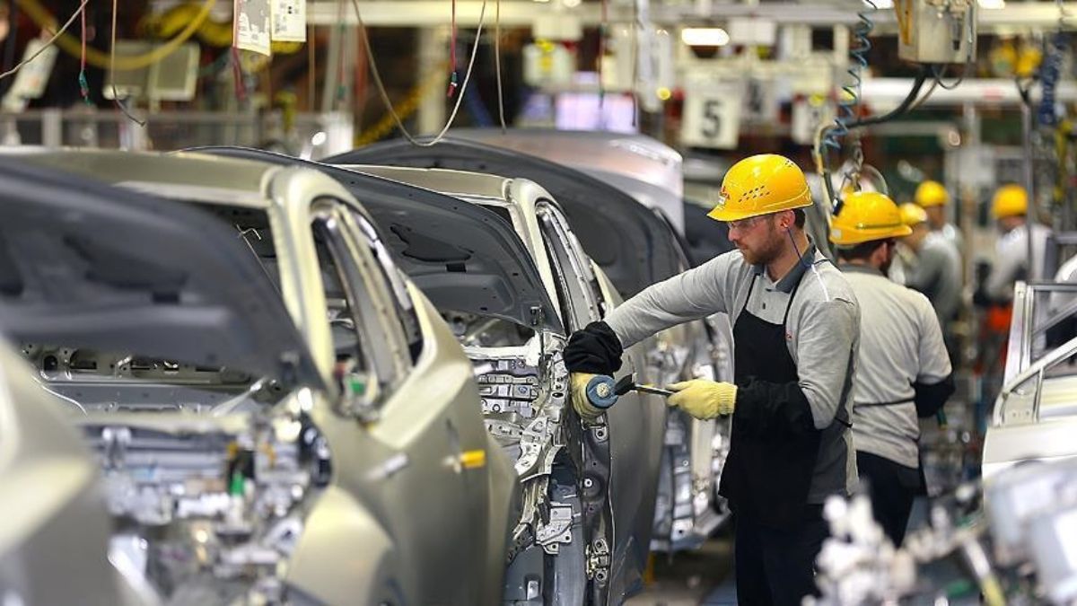 Türkiye'de 1,1 milyon adet otomobil üretildi