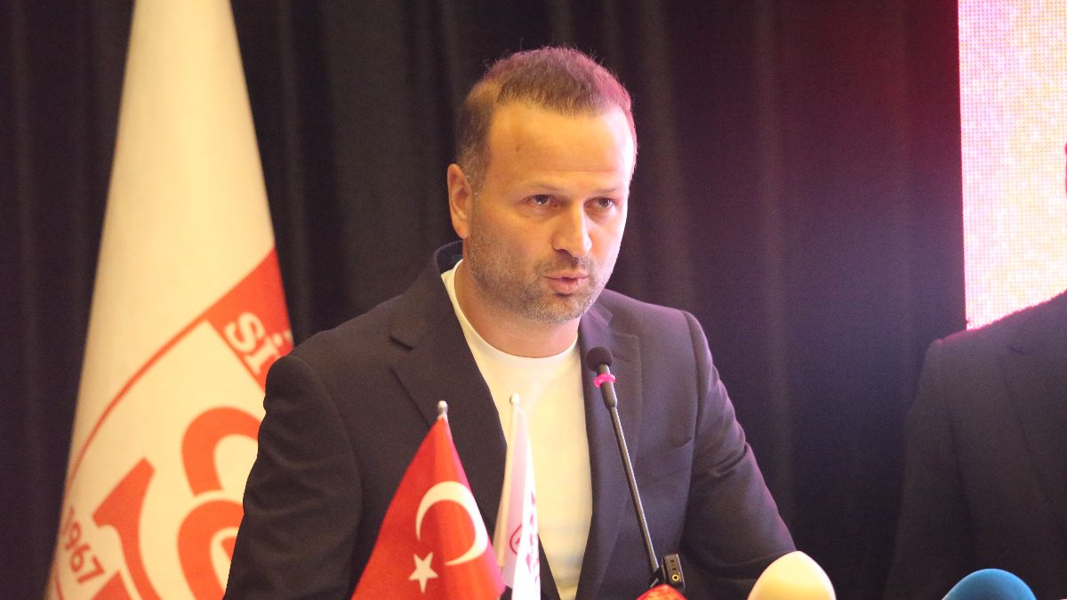 Sivasspor'un yeni teknik direktörü Osman Zeki Korkmaz oldu
