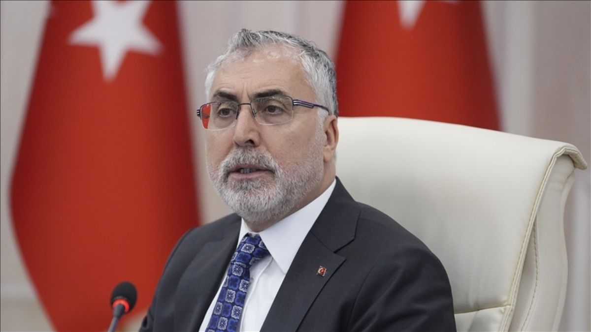 Vedat Işıkhan kamu çalışanlarının sorunlarına üretilen çözümleri anlattı