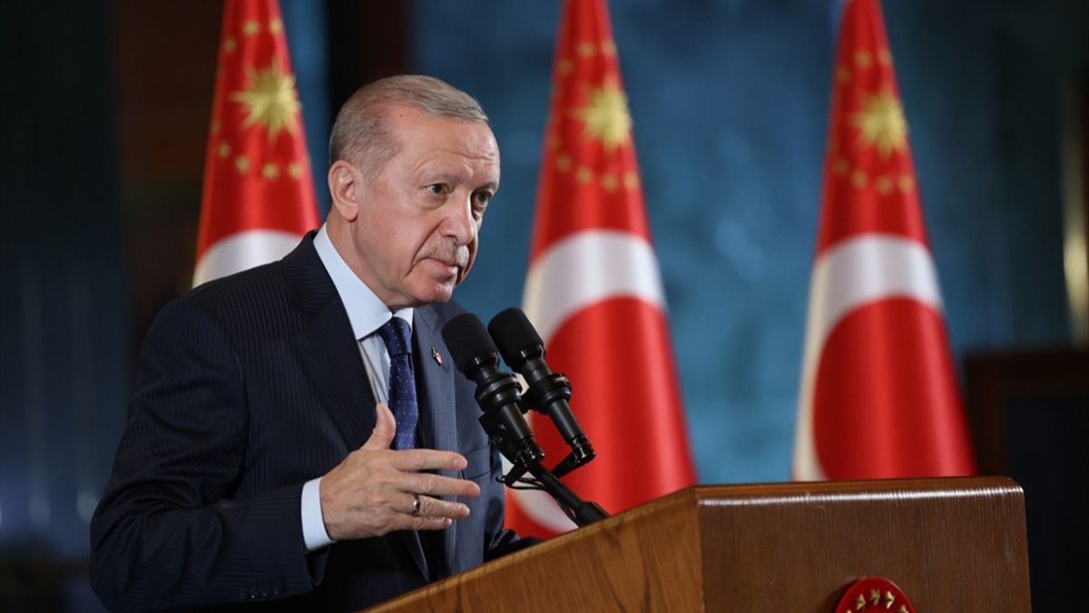 Cumhurbaşkanı Erdoğan, Prof. Dr. Fuat Sezgin’i ölüm yıl dönümünde andı