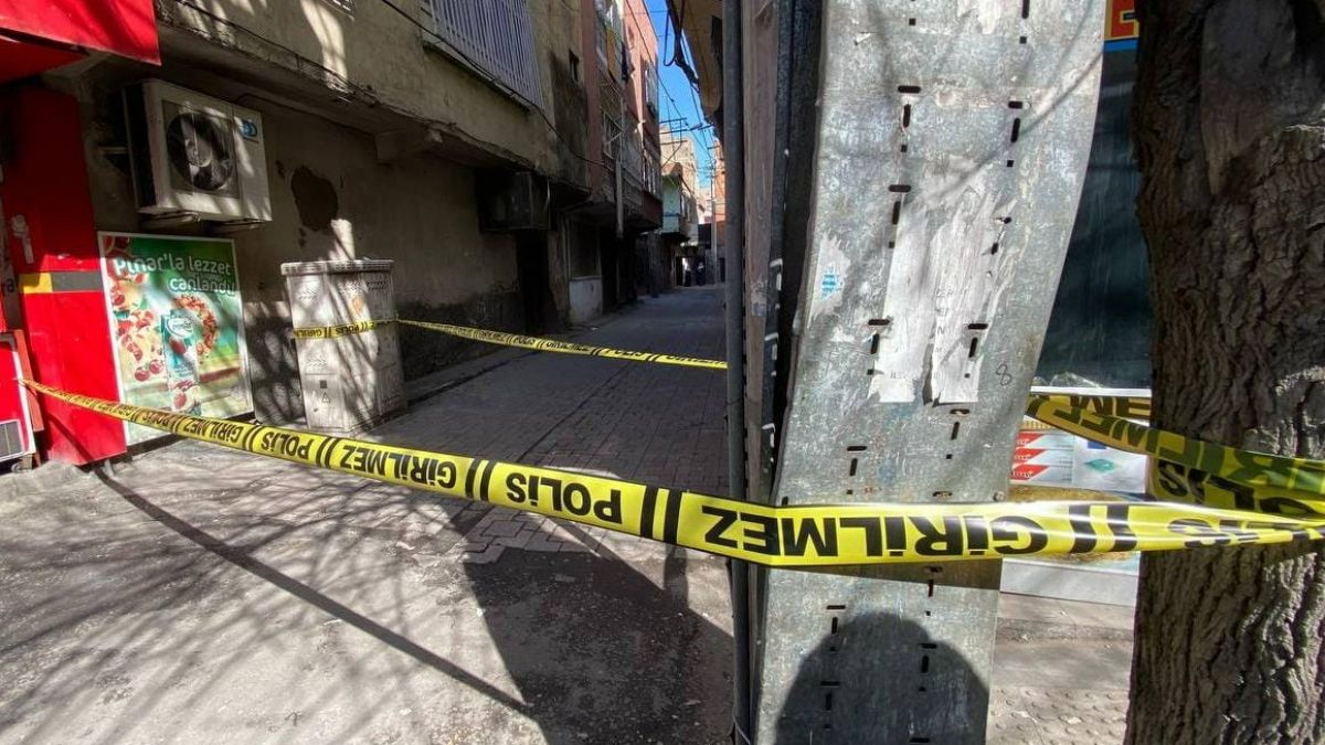 Diyarbakır'da kayınpederi tartıştığı gelinini tabancayla öldürdü