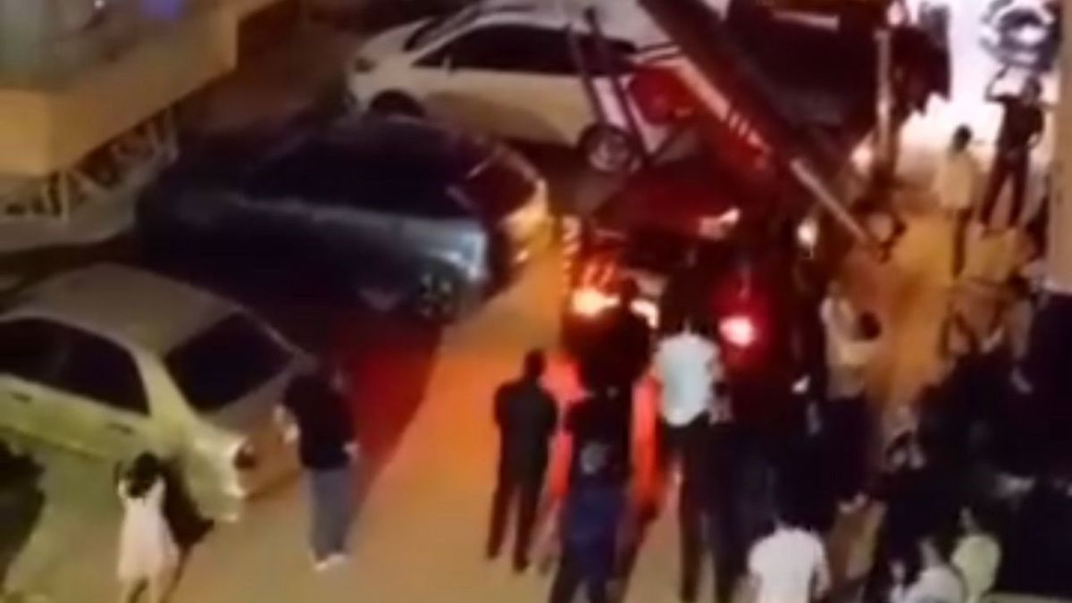 Elazığ'da damat dayaktan kaçamadı