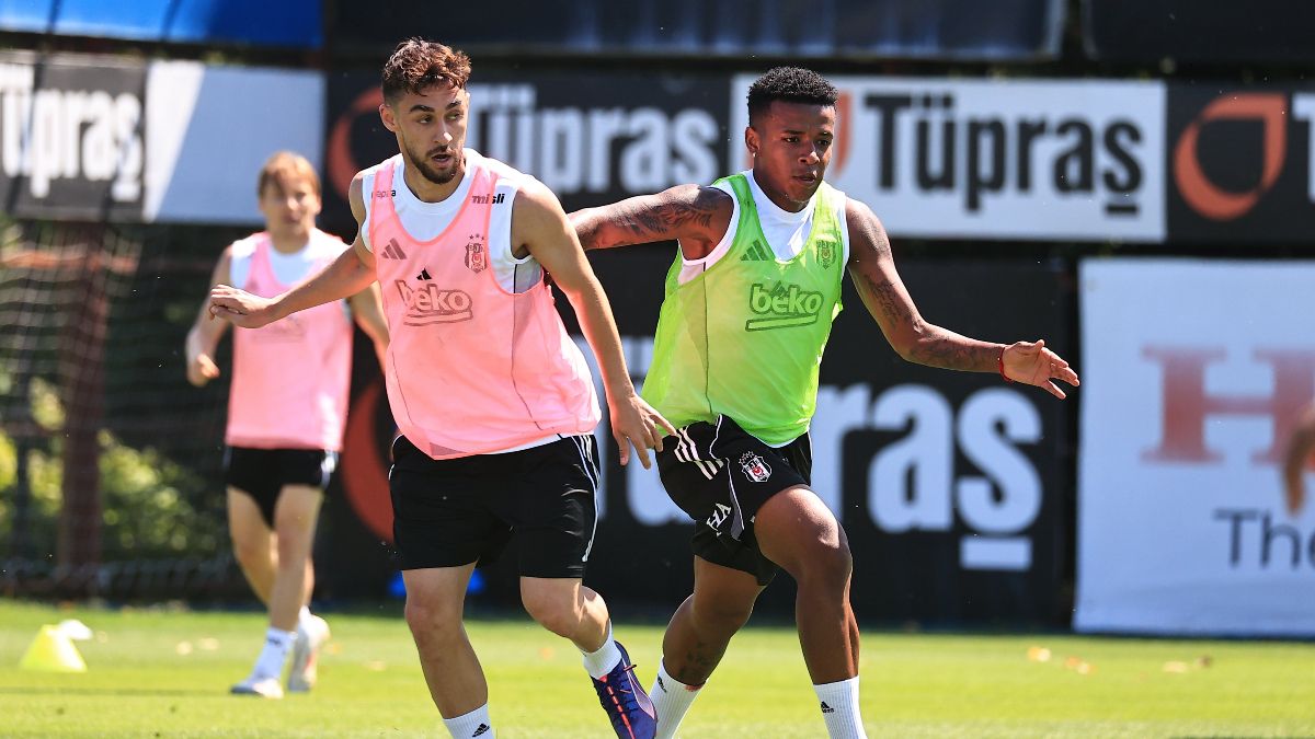Beşiktaş günün ilk idmanını yaptı