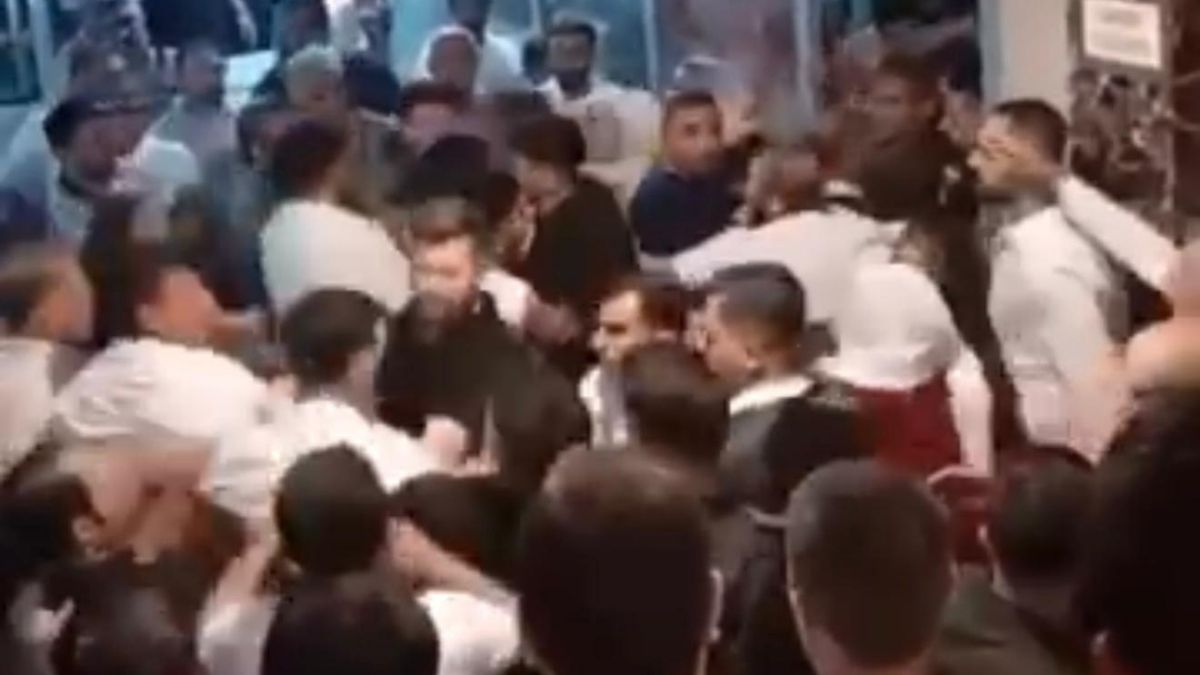 Bursa'da düğün salonunda tekme ve yumruklu kavga çıktı