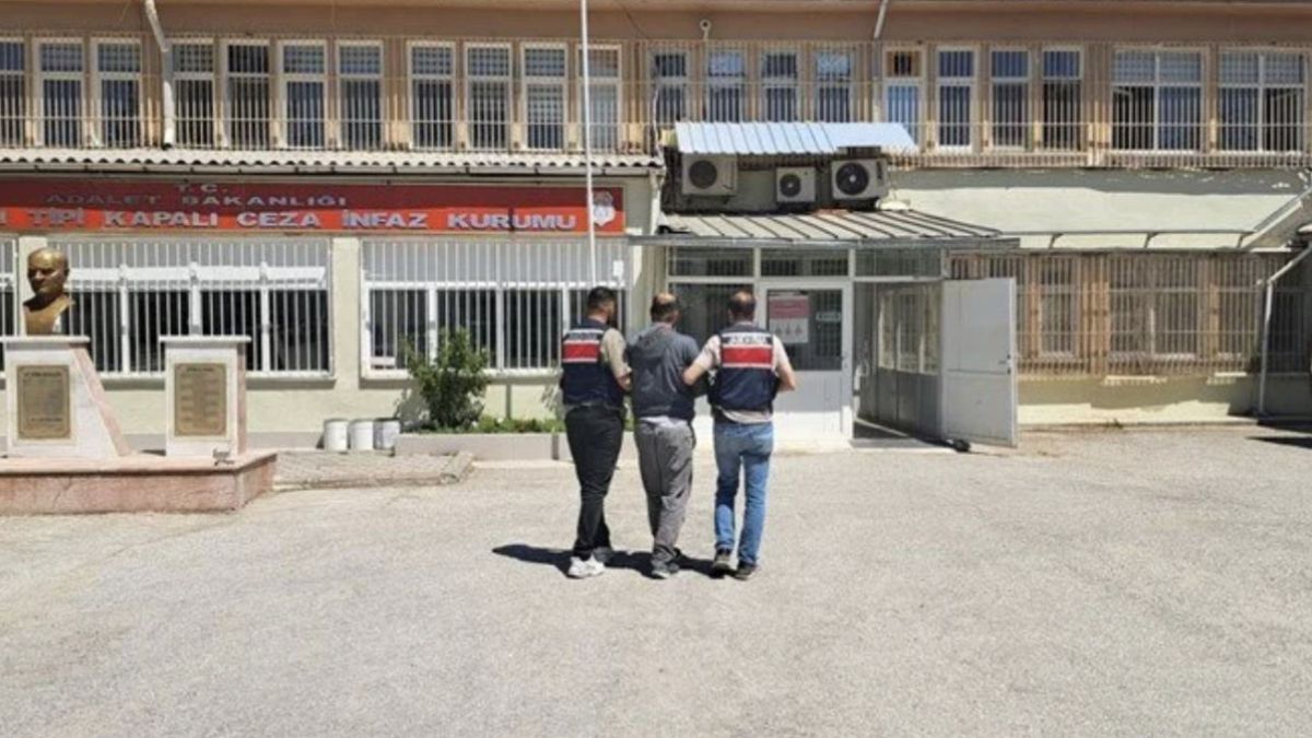 Eskişehir'de kırmızı bültenle aranan şüpheli yakalandı