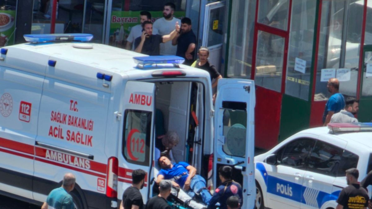 Diyarbakır'da iki kardeş arasındaki silah çatışmada uzman çavuş yaralandı