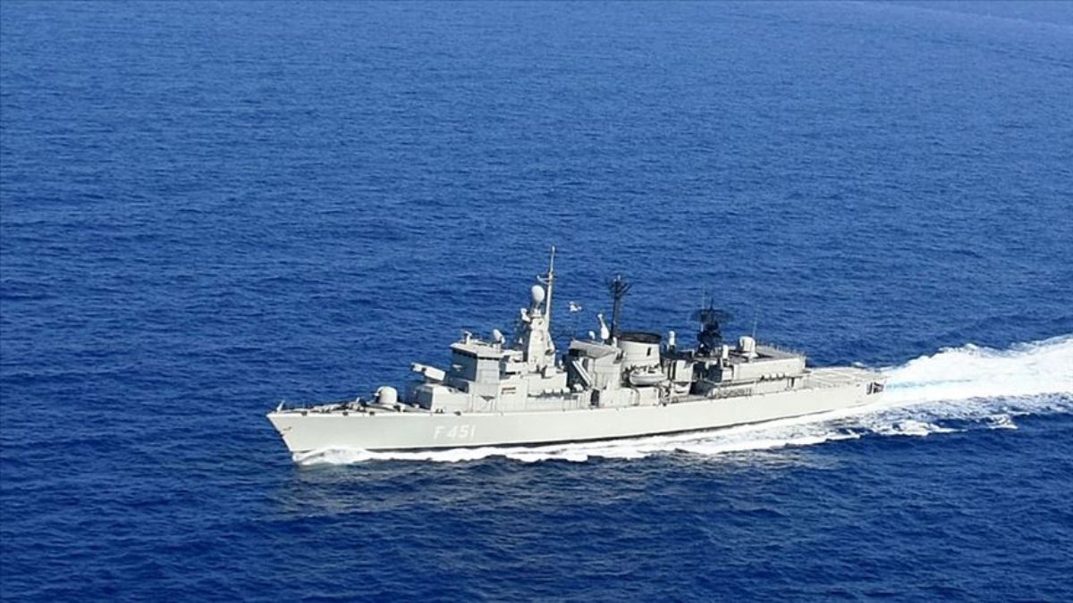ABD, Yunanistan'daki donanma üssünü kaleye çevirdi