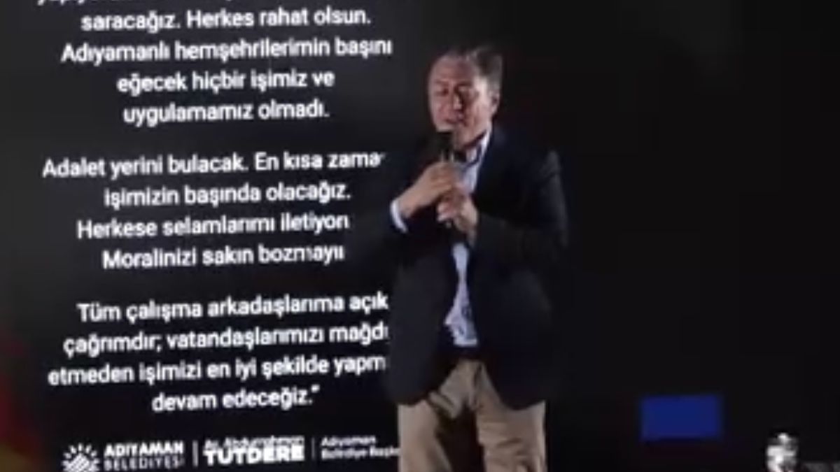 CHP Grup Başkanvekili Murat Emir miting sonrası sahneden düştü