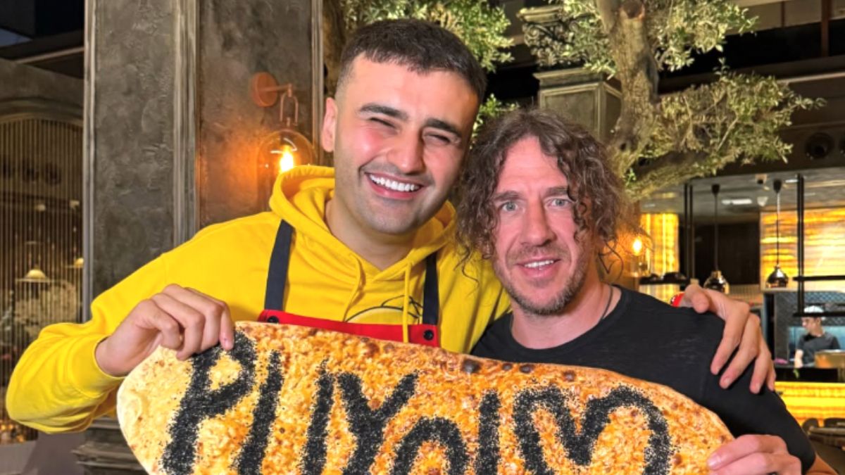 CZN Burak, Carles Puyol ile bir araya geldi