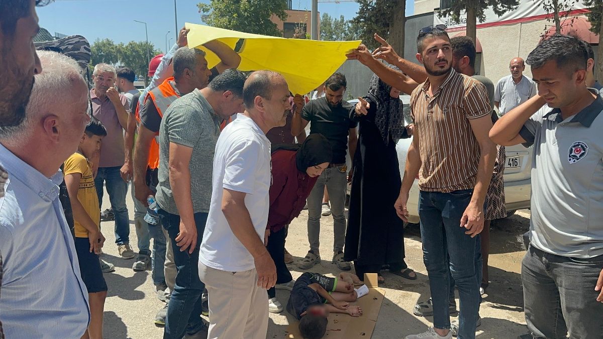 Adıyaman'da kaza yerinden inşaat işçilerinden örnek davranış