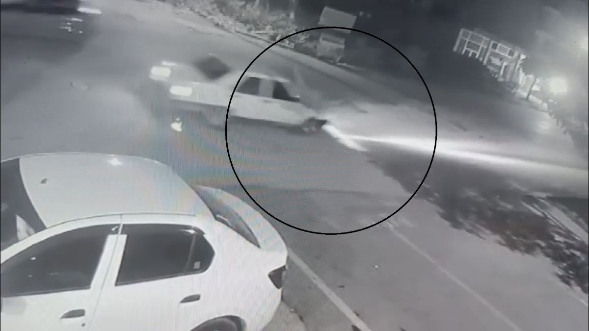 Hatay'da otomobilin çarptığı adam metrelerce savruldu